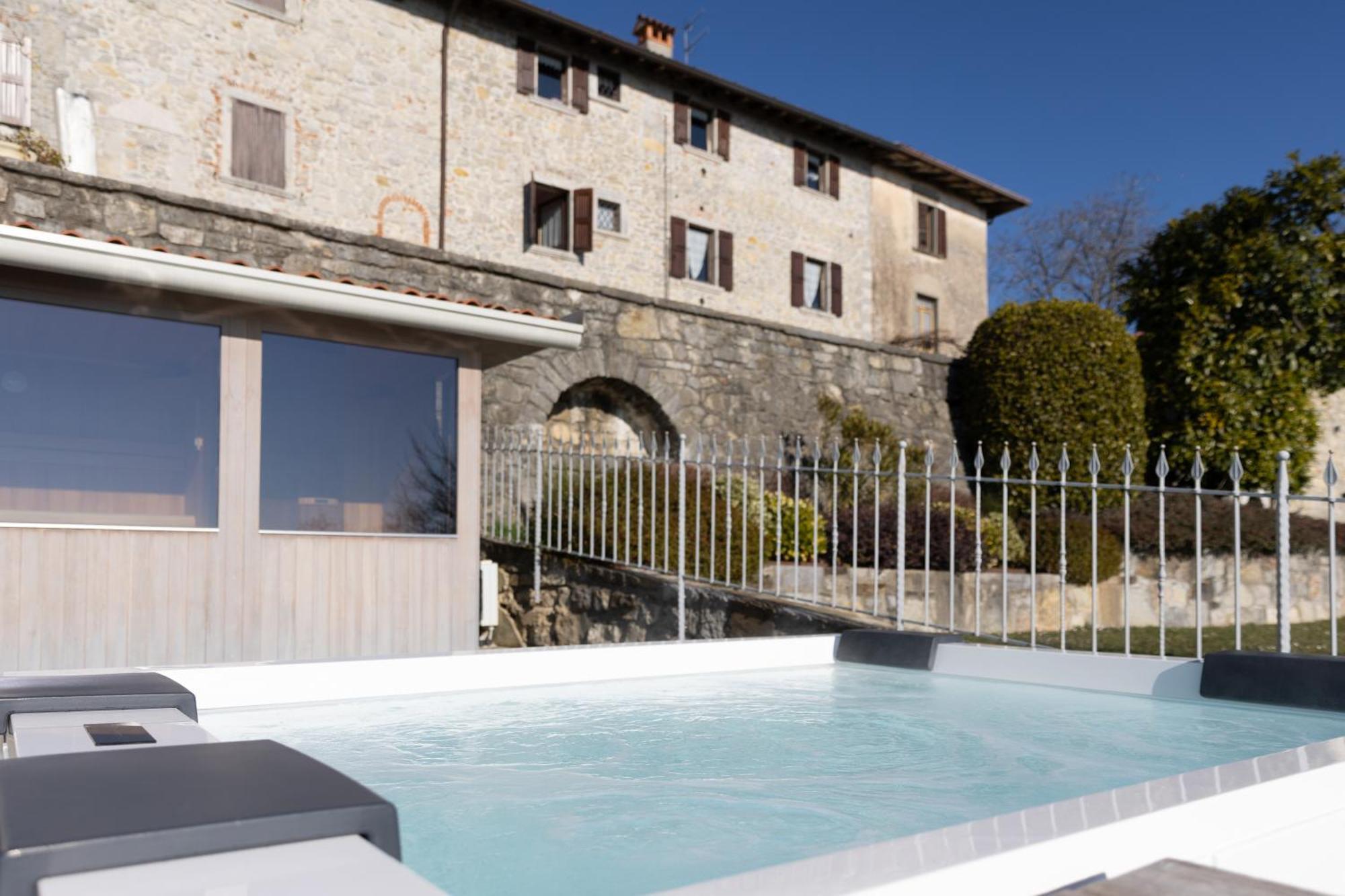 Bed and Breakfast Ca' Baetti L'Antico Borgo Roncola Exterior foto