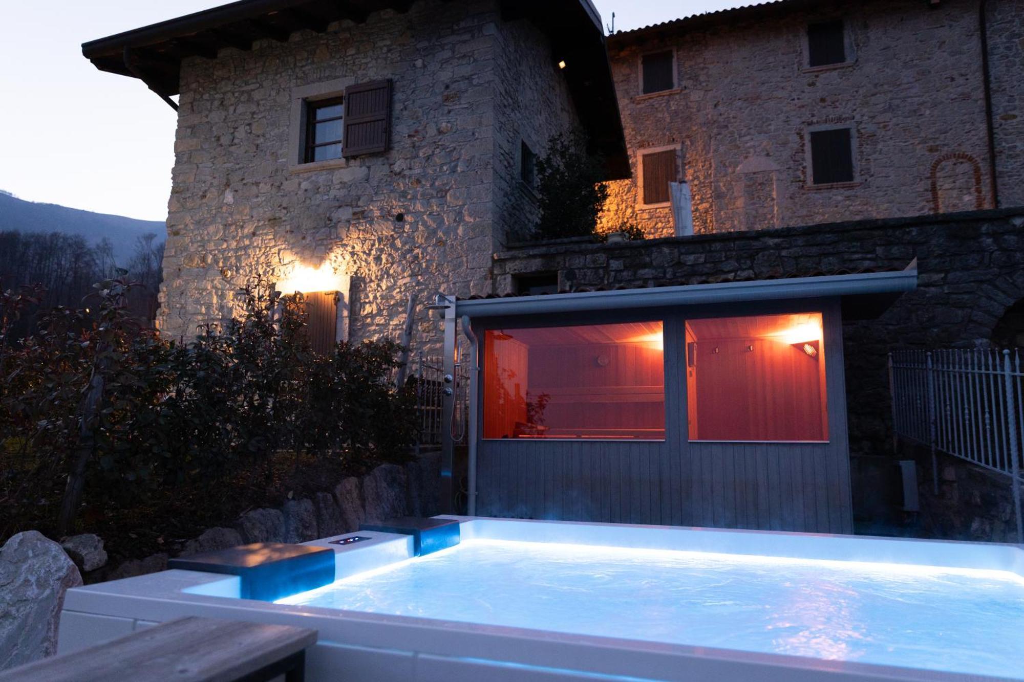 Bed and Breakfast Ca' Baetti L'Antico Borgo Roncola Exterior foto