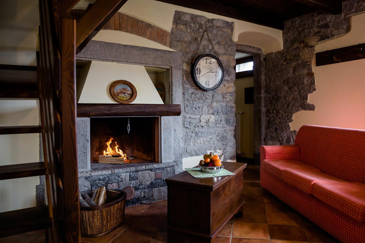 Bed and Breakfast Ca' Baetti L'Antico Borgo Roncola Exterior foto