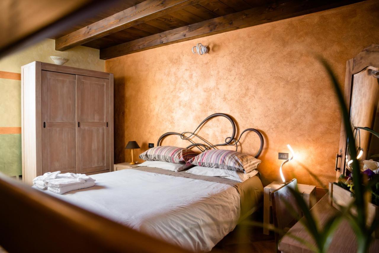 Bed and Breakfast Ca' Baetti L'Antico Borgo Roncola Exterior foto